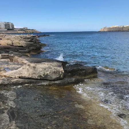 Pilgrim's Rest شقة Gzira