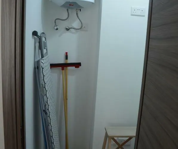 Pilgrim's Rest * Gzira